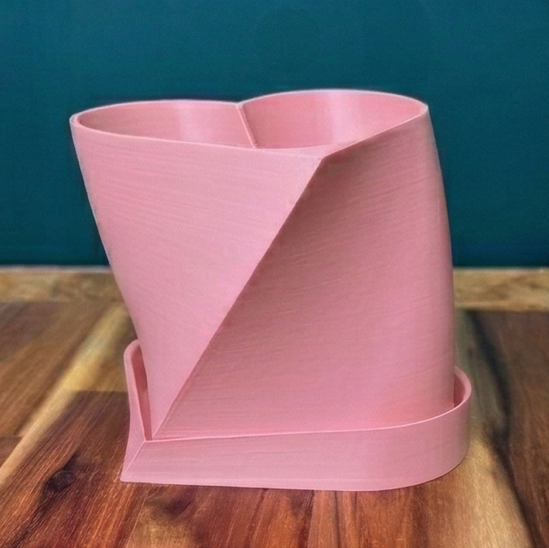 HeartForm Twist Planter