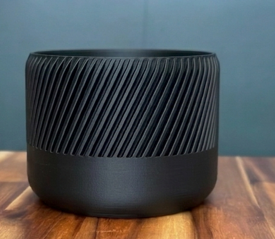 Helix Planter - Foundation