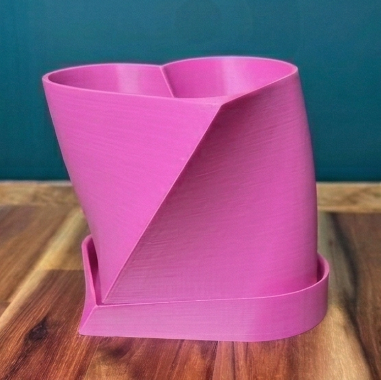 HeartForm Twist Planter
