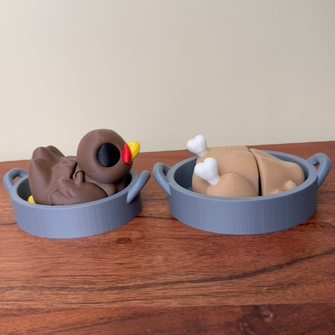 Turkey in Roasting Pan Articulating Cute Characters