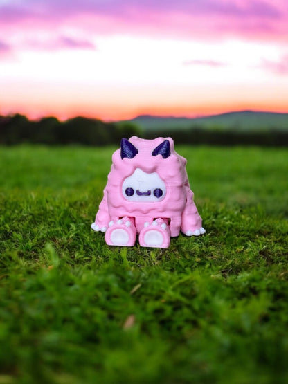 The Mini Yeti Shop – Mini Mythical Figurines for your desk